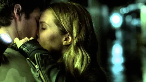 Falling Skies Temporada 2 Episodios 7 • Sub Español