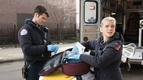 Chicago Fire Temporada 4 Episodios 19 • Sub Español