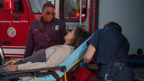 9-1-1 Temporada 5 Episodios 13 • Sub Español