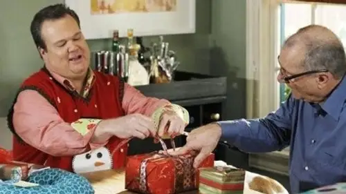 Modern Family Temporada 3 Episodios 10 • Sub Español