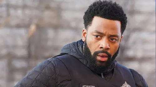 Chicago P.D. Temporada 9 Episodios 11 • Sub Español