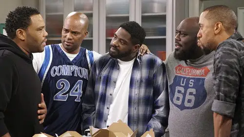Black-ish Temporada 3 Episodios 15 • Sub Español