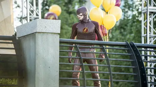 The Flash Temporada 2 Episodios 1 • Sub Español