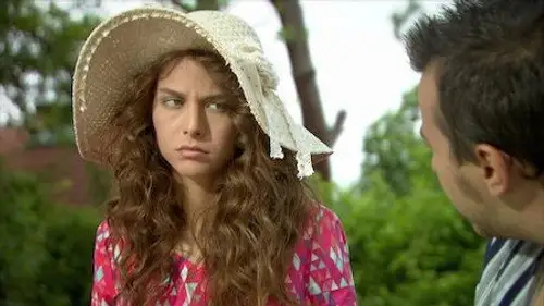 Leyla ile Mecnun Temporada 1 Episodios 19 • Sub Español