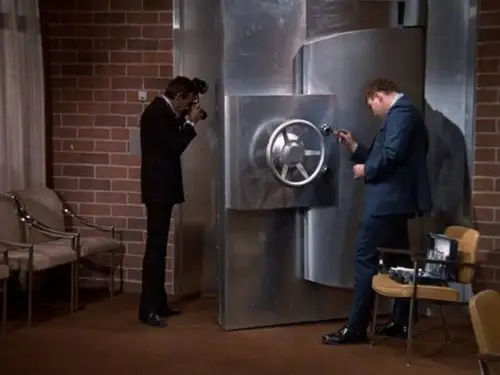 Ironside Temporada 6 Episodios 21 • Sub Español