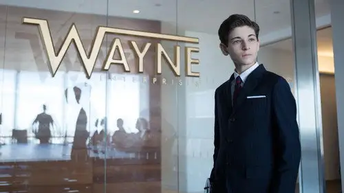 Gotham Temporada 1 Episodios 16 • Sub Español