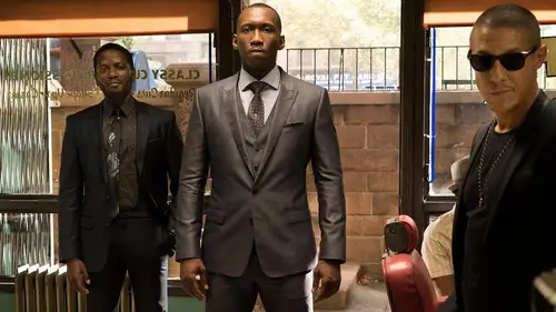 Marvel - Luke Cage Temporada 1 Episodios 2 • Sub Español