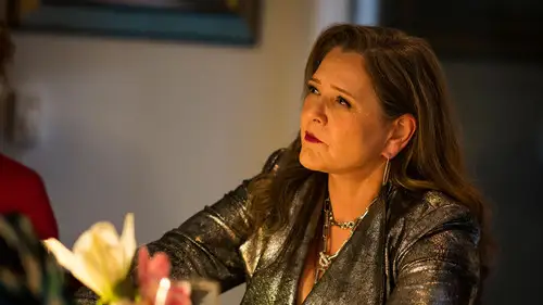 Murder in a Small Town Temporada 2 Episodios 2 • Sub Español