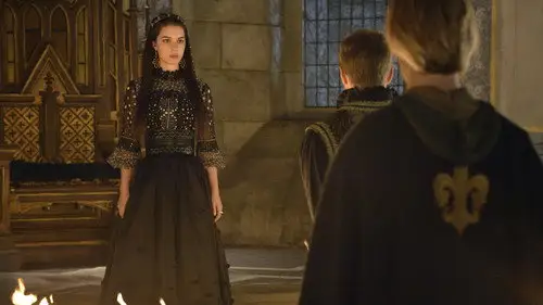 Reign Temporada 2 Episodios 1 • Sub Español