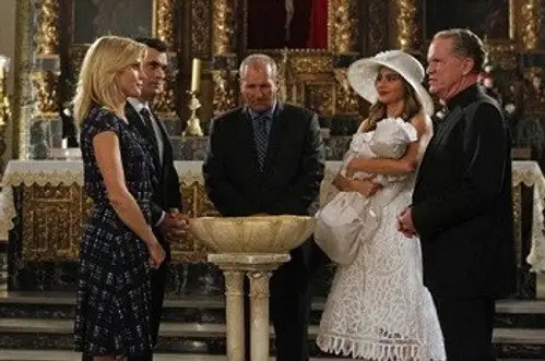 Modern Family Temporada 4 Episodios 13 • Sub Español