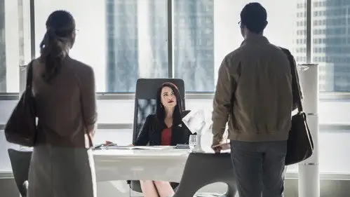 Supergirl Temporada 2 Episodios 1 • Sub Español