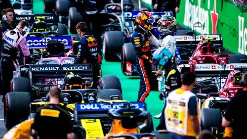 Formula 1: La emoción de un Grand Prix Temporada 2 Episodios 1 • Sub Español