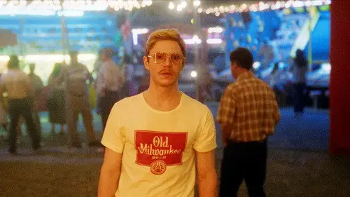 Monstruo: La historia de Jeffrey Dahmer Temporada 1 Episodios 4 • Sub Español