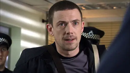 Holby City Temporada 17 Episodios 22 • Sub Español