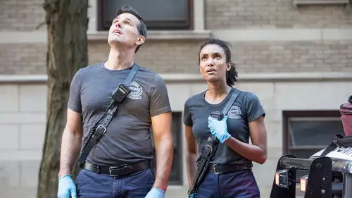 Chicago Fire Temporada 8 Episodios 2 • Sub Español