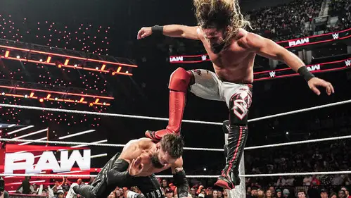 Raw Temporada 33 Episodios 7 • Sub Español