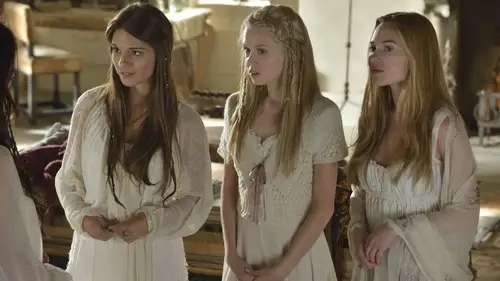 Reign Temporada 1 Episodios 2 • Sub Español