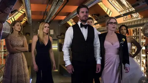 Arrow Temporada 6 Episodios 8 • Sub Español