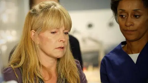 Casualty Temporada 24 Episodios 6 • Sub Español