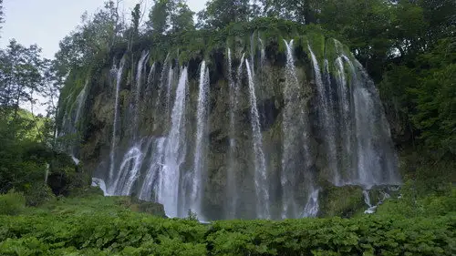 世界遺産 Temporada 1 Episodios 2 • Sub Español