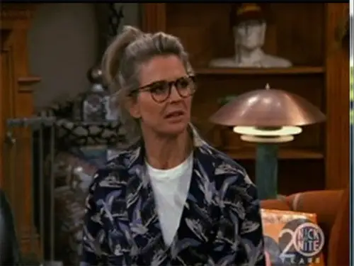 Murphy Brown Temporada 3 Episodios 4 • Sub Español