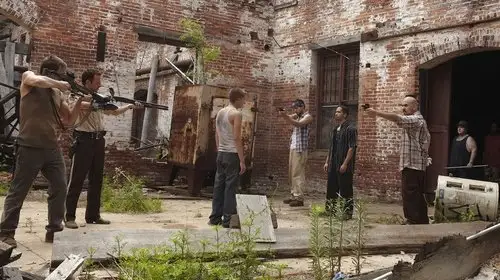 The Walking Dead Temporada 1 Episodios 4 • Sub Español