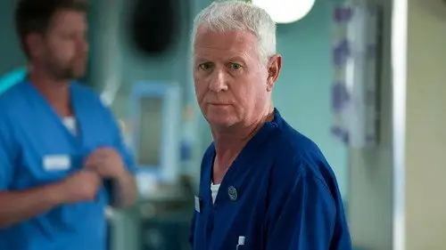 Casualty Temporada 30 Episodios 8 • Sub Español