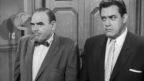Perry Mason Temporada 4 Episodios 14 • Sub Español
