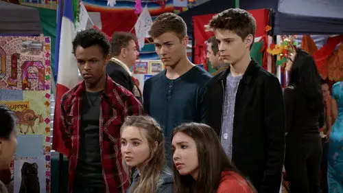 Riley y el mundo Temporada 3 Episodios 13 • Sub Español