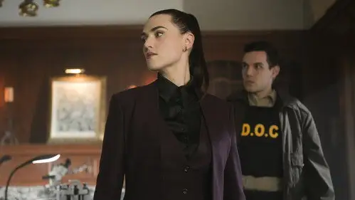 Supergirl Temporada 4 Episodios 15 • Sub Español