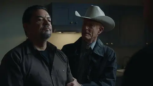 Familia de policías Temporada 13 Episodios 15 • Sub Español