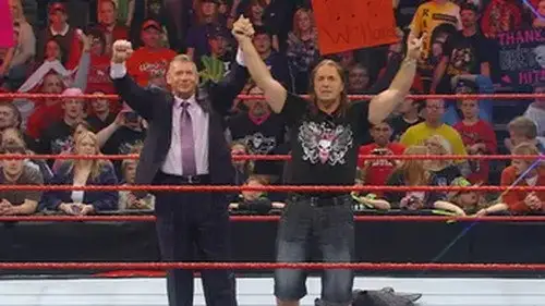 Raw Temporada 18 Episodios 1 • Sub Español