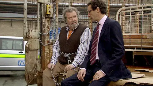 Holby City Temporada 14 Episodios 23 • Sub Español