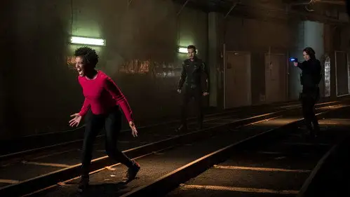 Supergirl Temporada 3 Episodios 13 • Sub Español
