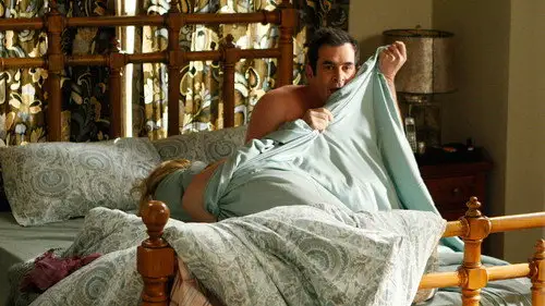 Modern Family Temporada 2 Episodios 13 • Sub Español