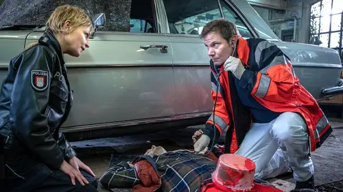 Hamburgo 112 Temporada 14 Episodios 19 • Sub Español