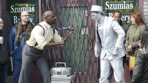 Brooklyn Nine-Nine Temporada 2 Episodios 16 • Sub Español