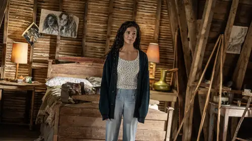 FROM Temporada 4 Episodios 8 • Sub Español