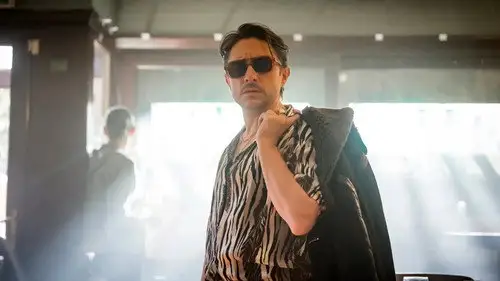 Brassic Temporada 6 Episodios 1 • Sub Español