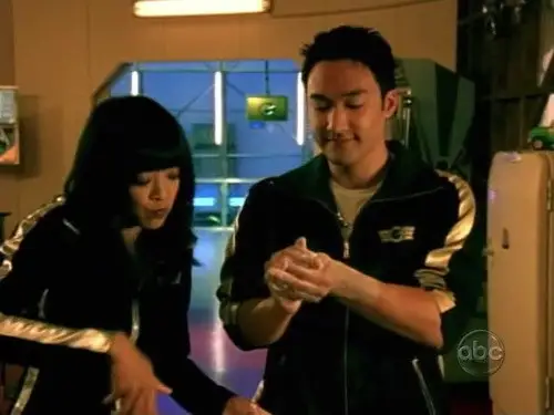 Power Rangers Temporada 17 Episodios 17 • Sub Español