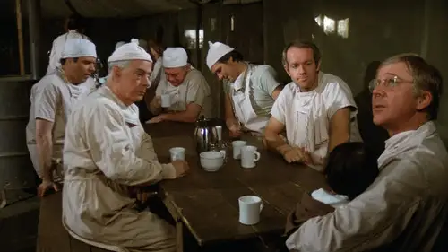 M*A*S*H Temporada 5 Episodios 15 • Sub Español