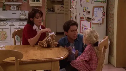 Todo el mundo quiere a Raymond Temporada 2 Episodios 2 • Sub Español