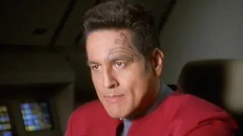 Star Trek: Voyager Temporada 3 Episodios 15 • Sub Español