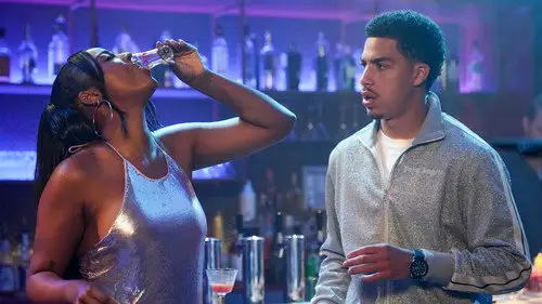 grown-ish Temporada 5 Episodios 7 • Sub Español