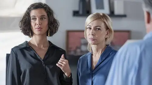 4 estrellas Temporada 2 Episodios 16 • Sub Español