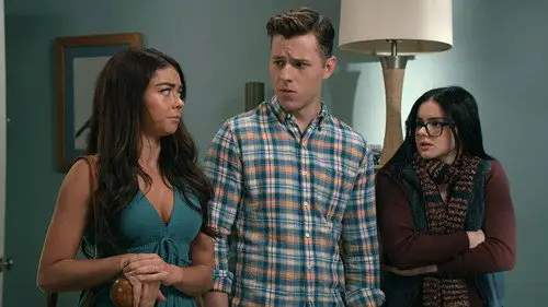 Modern Family Temporada 11 Episodios 2 • Sub Español