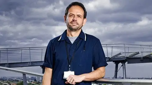 24 Hours in A&E Temporada 7 Episodios 5 • Sub Español