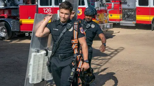 9-1-1: Lone Star Temporada 1 Episodios 3 • Sub Español