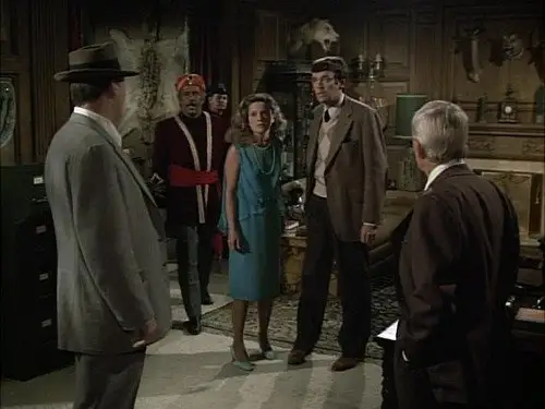 Ellery Queen Temporada 1 Episodios 7 • Sub Español
