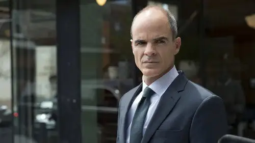 House of Cards Temporada 4 Episodios 1 • Sub Español